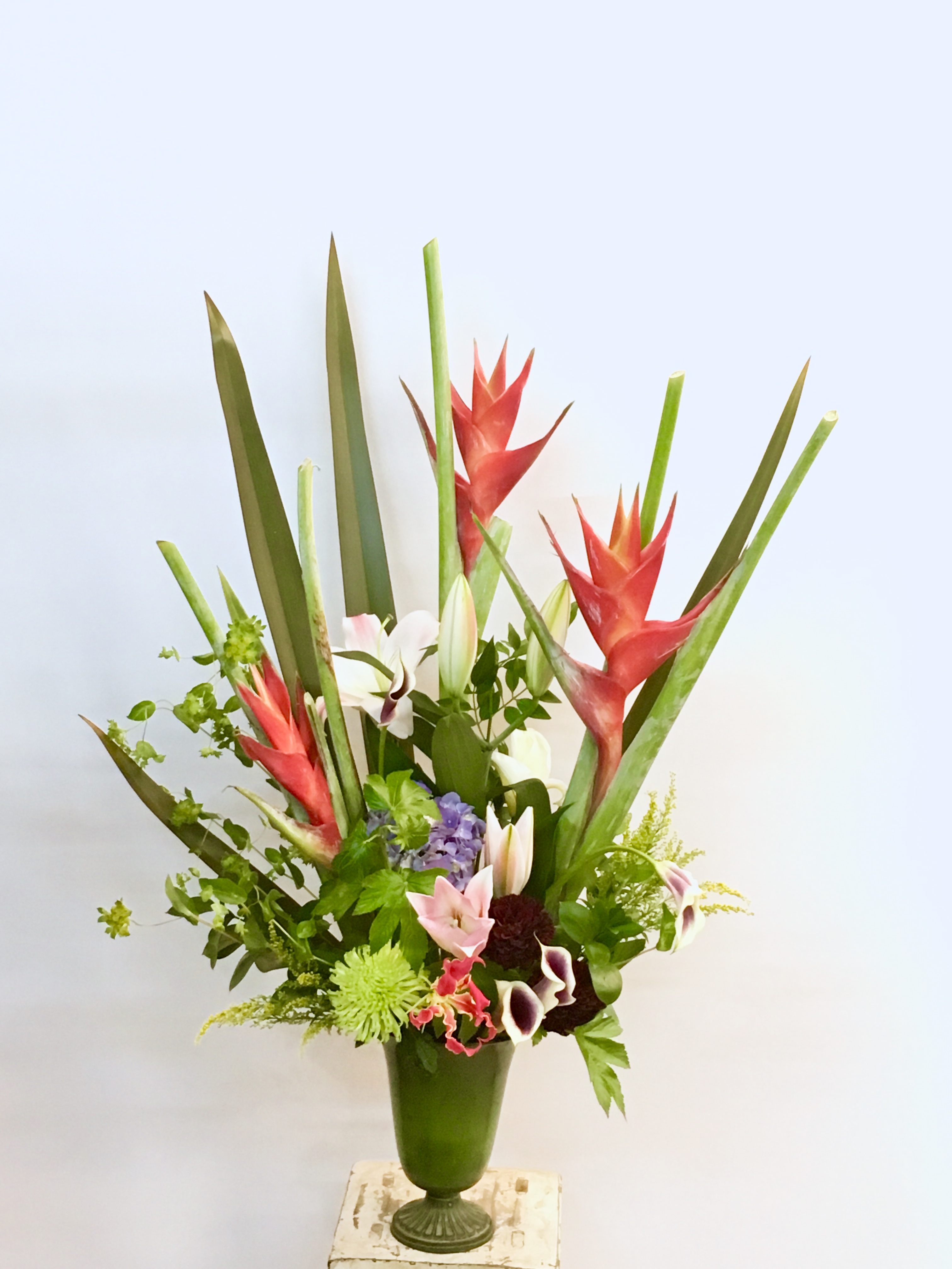 【ナオ花屋の納品事例41】横浜市関内の法人企業様よりスタンド花を配達しました！
