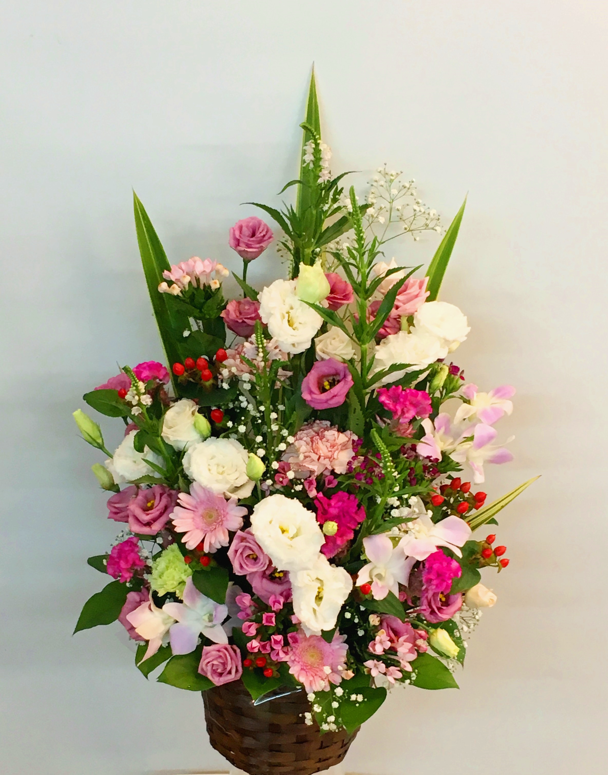 【ナオ花屋の納品事例99横浜市関内の法人企業様へ受付花を配達しました！