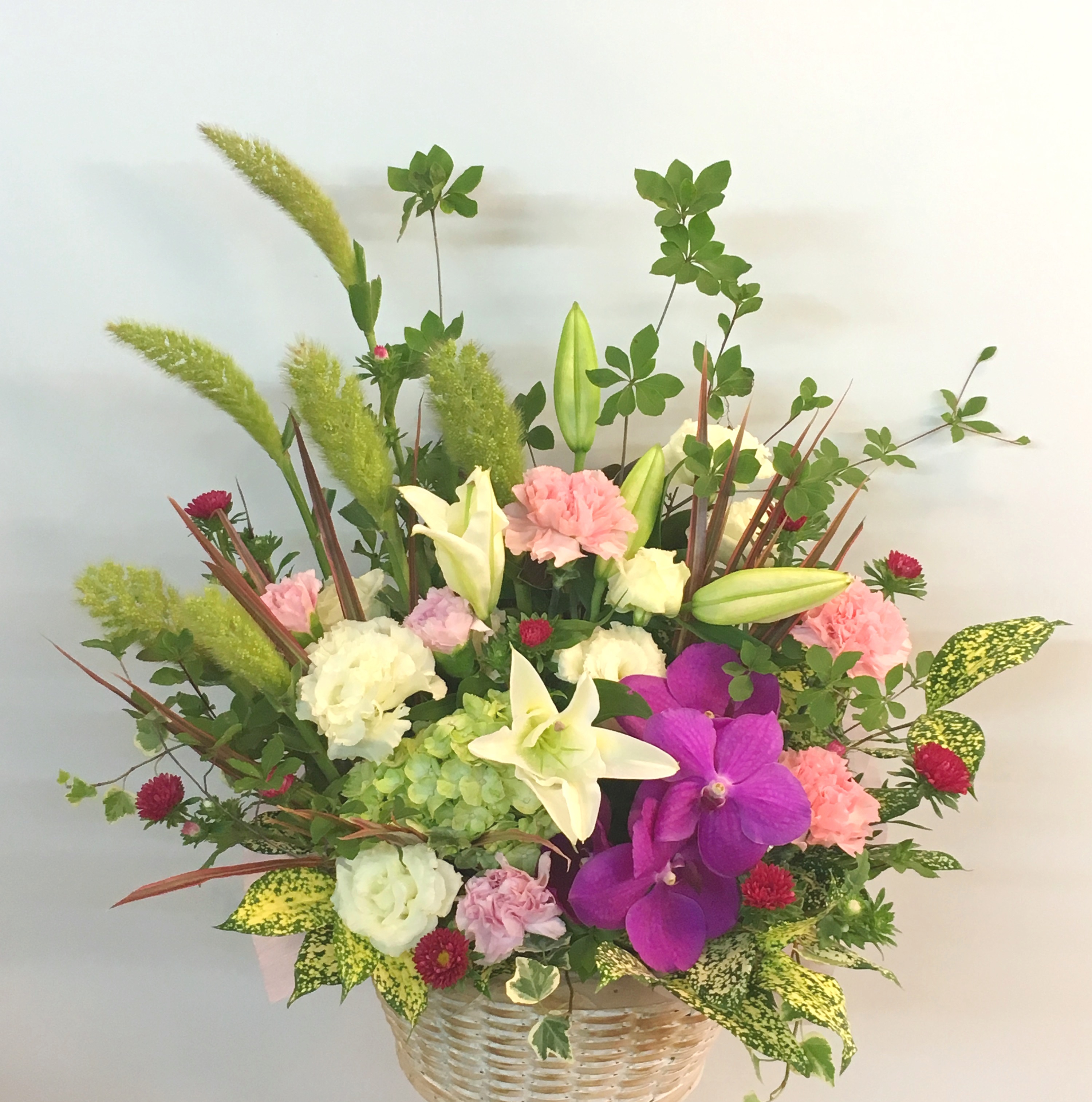 【ナオ花屋の納品事例104】横浜市関内福富町の法人企業様へ花束を配達しました！