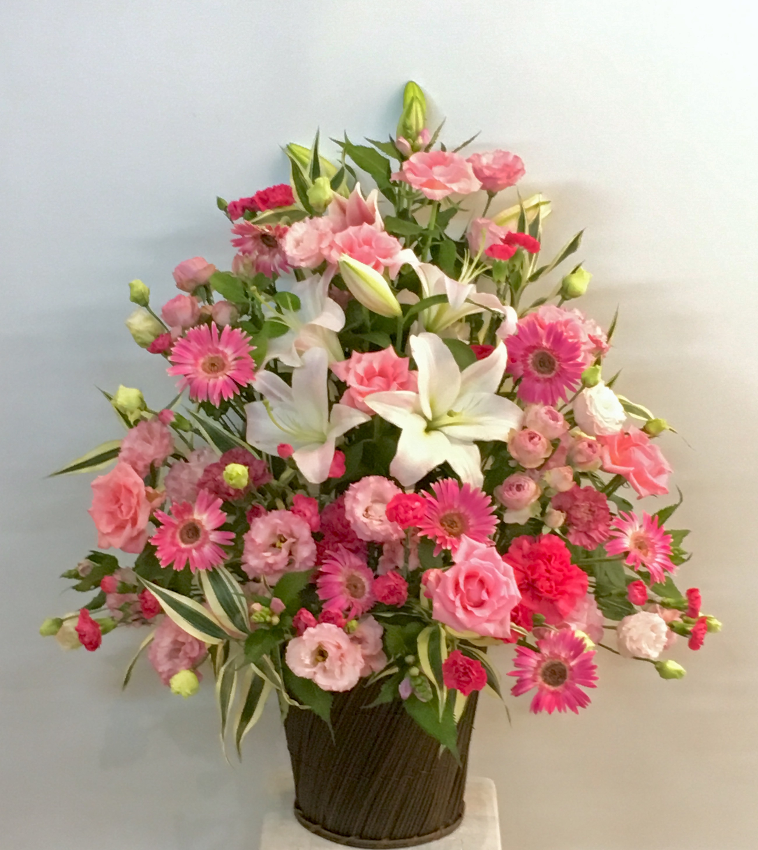 【ナオ花屋の納品事例113】横浜みなとみらいホールへスタンド花を配達しました！