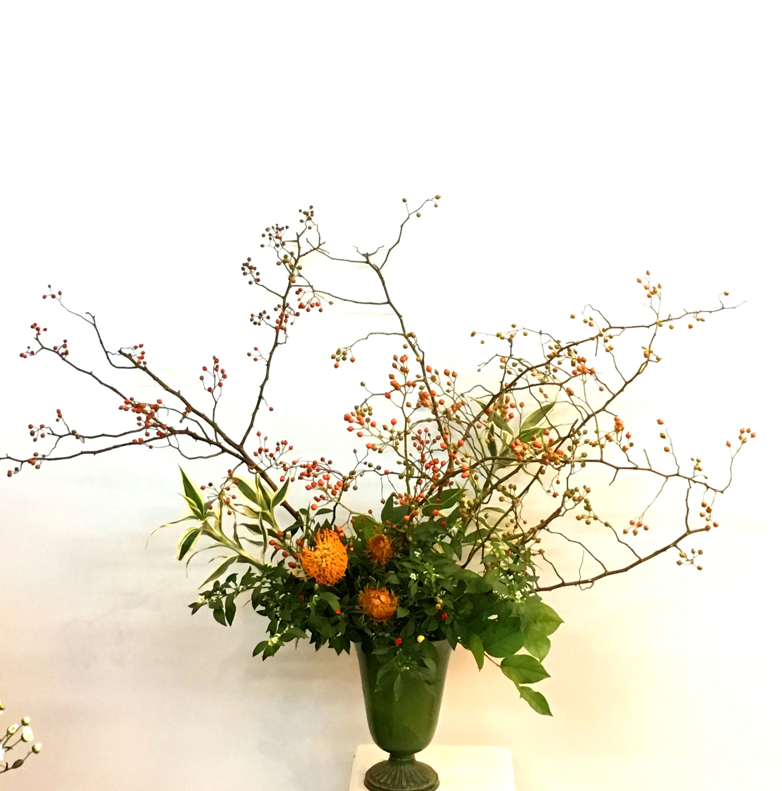 【ナオ花屋の納品事例160】横浜市関内の法人企業様へスタンド花を配達しました！