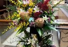 パシフィコ横浜へ紫オレンジ系アレンジメントを配達しました！【横浜花屋の花束・スタンド花・胡蝶蘭・バルーン・アレンジメント配達事例468】