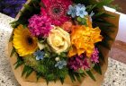 横浜港大さん橋ホールへイベント装花を施しました。【横浜花屋の花束・スタンド花・胡蝶蘭・バルーン・アレンジメント配達事例528】