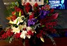 横浜港大さん橋ホールへイベント装花を施しました。【横浜花屋の花束・スタンド花・胡蝶蘭・バルーン・アレンジメント配達事例528】