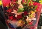 横浜市関内へスタンド花を即日当日配達しました。【横浜花屋の花束・スタンド花・胡蝶蘭・バルーン・アレンジメント配達事例534】