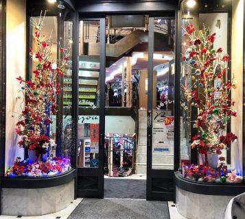 クリスマス用のイルミネーション装飾をしました。【横浜花屋の花束・スタンド花・胡蝶蘭・バルーン・アレンジメント配達事例535】