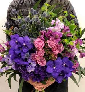 古希＆喜寿の花束を配達しました。【横浜花屋の花束・スタンド花・胡蝶蘭・バルーン・アレンジメント配達事例578】