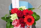 横浜市港北区へスタンド花を制作しました。【横浜花屋の花束・スタンド花・胡蝶蘭・バルーン・アレンジメント配達事例632】