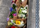 年度末、沢山のご注文ありがとうございました。【横浜花屋の花束・スタンド花・胡蝶蘭・バルーン・アレンジメント配達事例613】