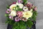 横浜市港北区へスタンド花を制作しました。【横浜花屋の花束・スタンド花・胡蝶蘭・バルーン・アレンジメント配達事例632】