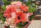 横浜市浅間町へスタンド花を配達しました。【横浜花屋の花束・スタンド花・胡蝶蘭・バルーン・アレンジメント配達事例745】