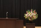 横浜市南区へフラワーアレンジメントを配達しました。【横浜花屋の花束・スタンド花・胡蝶蘭・バルーン・アレンジメント配達事例818】