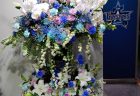 みなとみらいにある某大学様へスタンド花を配達しました。【横浜花屋の花束・スタンド花・胡蝶蘭・バルーン・アレンジメント配達事例883】