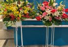 横浜市中区石川町へスタンド花を即日当日配達しました。【横浜花屋の花束・スタンド花・胡蝶蘭・バルーン・アレンジメント配達事例885】