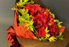 アニヴェルセル横浜みなとみらいへ贈呈花束を配達しました。【横浜花屋の花束・スタンド花・胡蝶蘭・バルーン・アレンジメント配達事例951】