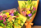 結婚式の両親贈呈花束をアニヴェルセル みなとみらい横浜へ配達しました。【横浜花屋の花束・スタンド花・胡蝶蘭・バルーン・アレンジメント配達事例1017】