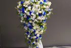 横浜武道館へ開幕戦祝いのスタンド花を配達しました。【横浜花屋の花束・スタンド花・胡蝶蘭・バルーン・アレンジメント配達事例1055】