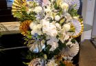 横浜スタジアムへフリフリなスタンド花を配達しました。【横浜花屋の花束・スタンド花・胡蝶蘭・バルーン・アレンジメント配達事例1116】