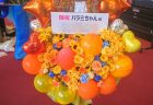 横浜市南幸THUMBS UPへグリーン系のおしゃれなスタンド花を配達しました。【横浜花屋の花束・スタンド花・胡蝶蘭・バルーン・アレンジメント配達事例1127】