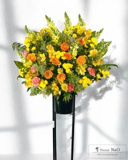 黄色ｵﾚﾝｼﾞ系１段スタンド花