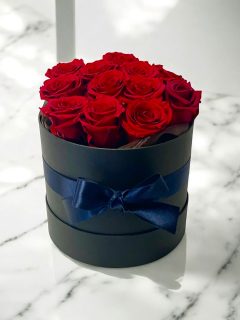 プリザーブドローズボックスRed【12 Dozen Roses】