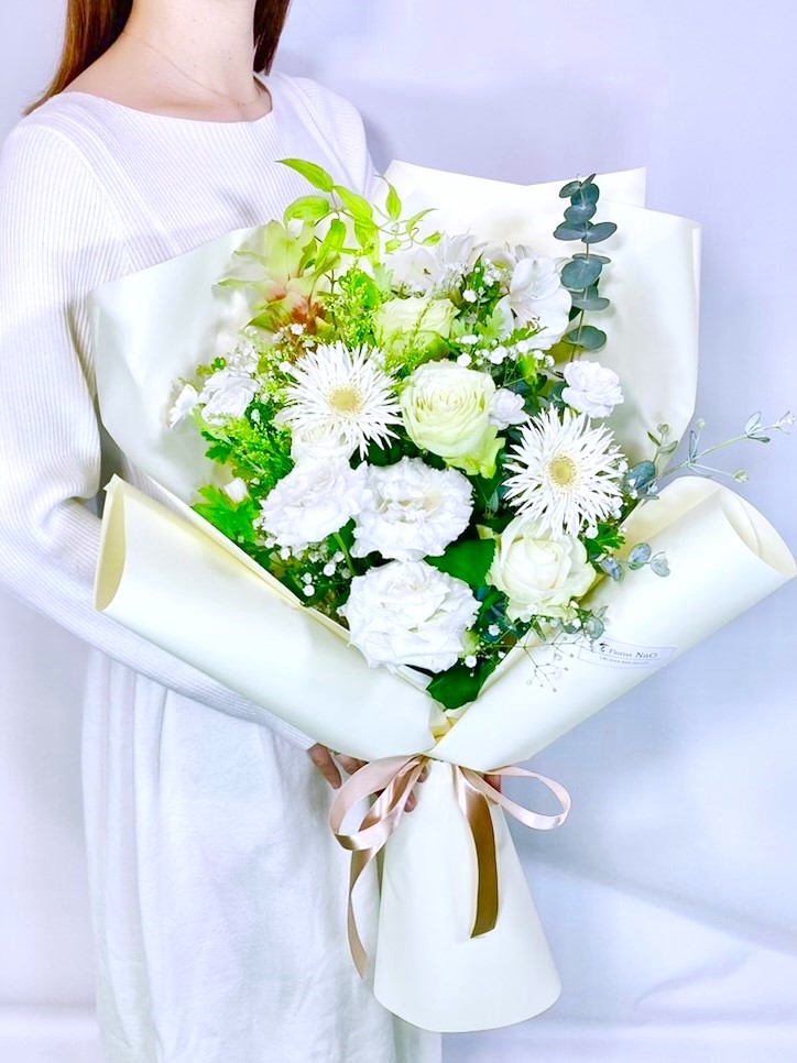 レギュラー白系花束